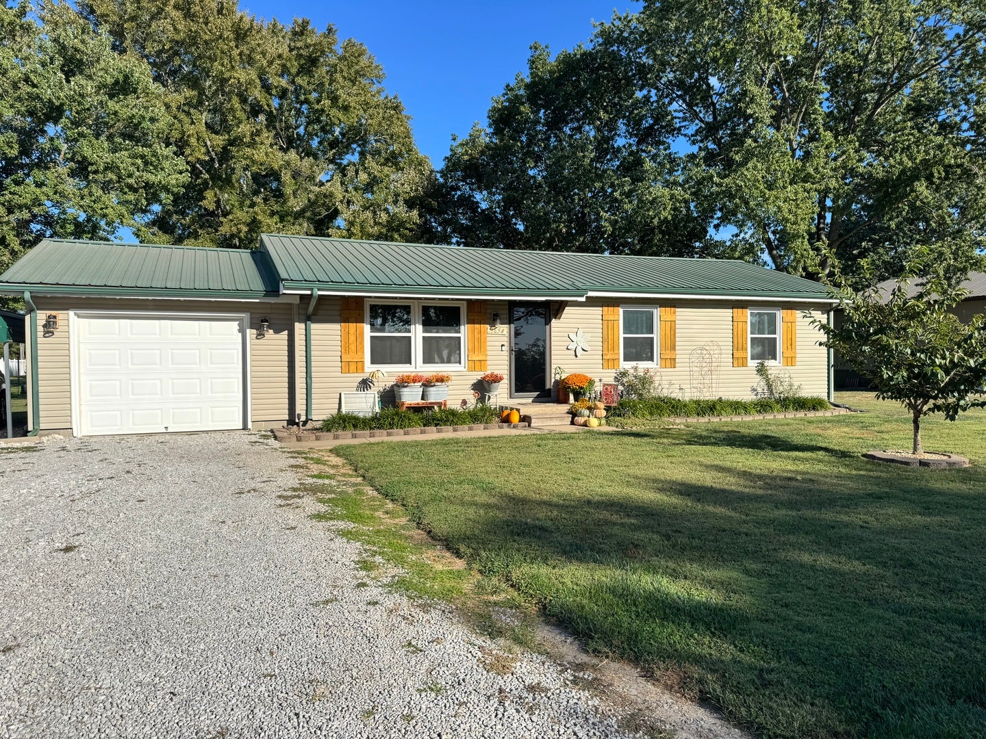 3654 Dawn Drive