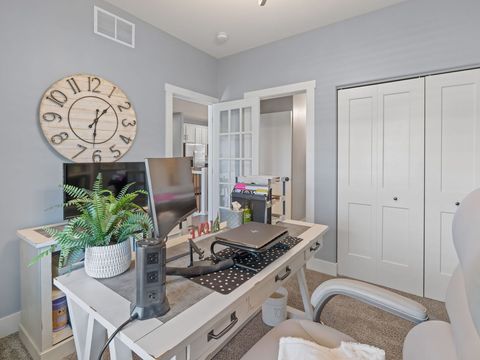 Tiny photo for 3028 Charissas Place #0, Bettendorf, IA 52722 (MLS # 12601227)