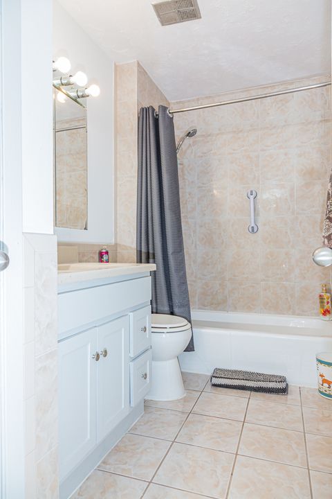 Tiny photo for 6282 Kit Carson Drive #6282, Hanover Park, IL 60133 (MLS # 12677041)