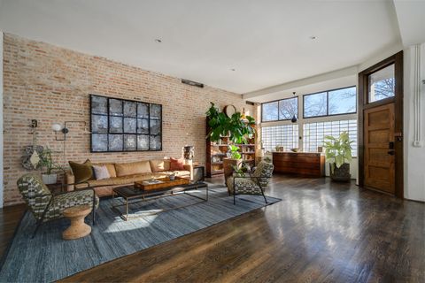 Tiny photo for 2224 W Potomac Avenue, Chicago, IL 60622 (MLS # 12559102)