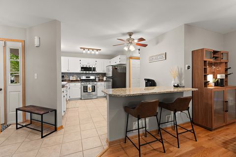 Tiny photo for 8738 Ballycastle Lane, Tinley Park, IL 60487 (MLS # 12632815)