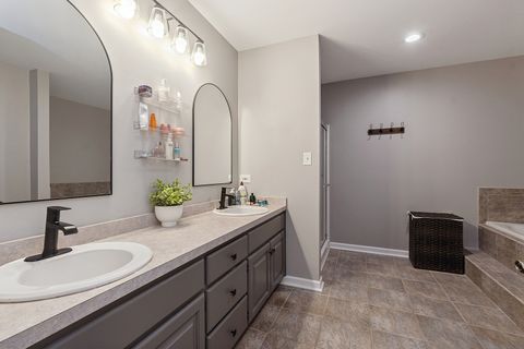 Tiny photo for 8738 Ballycastle Lane, Tinley Park, IL 60487 (MLS # 12632815)