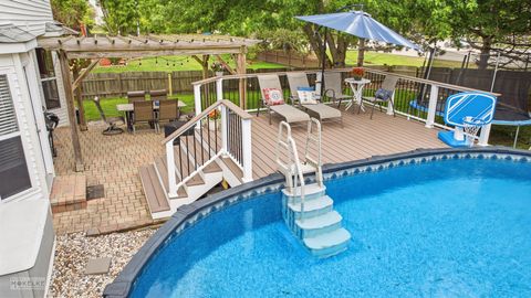 Tiny photo for 1508 W Mooseheart Road, North Aurora, IL 60542 (MLS # 12652559)