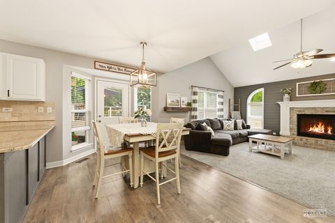 Tiny photo for 1508 W Mooseheart Road, North Aurora, IL 60542 (MLS # 12652559)