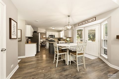 Tiny photo for 1508 W Mooseheart Road, North Aurora, IL 60542 (MLS # 12652559)