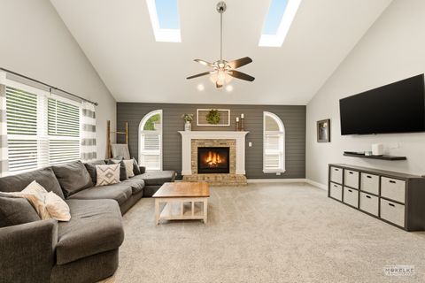 Tiny photo for 1508 W Mooseheart Road, North Aurora, IL 60542 (MLS # 12652559)