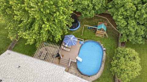 Tiny photo for 1508 W Mooseheart Road, North Aurora, IL 60542 (MLS # 12652559)