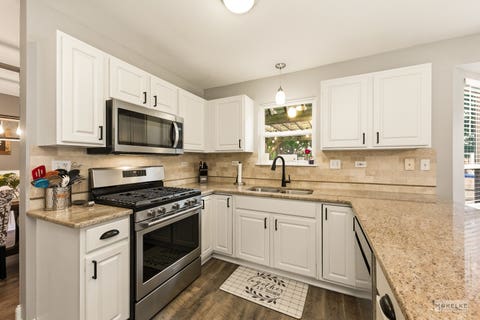 Tiny photo for 1508 W Mooseheart Road, North Aurora, IL 60542 (MLS # 12652559)