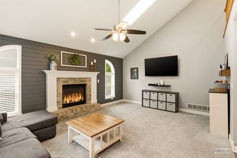 Tiny photo for 1508 W Mooseheart Road, North Aurora, IL 60542 (MLS # 12652559)