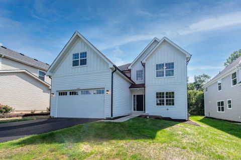 25W275 Doris Avenue Carol Stream IL 60188