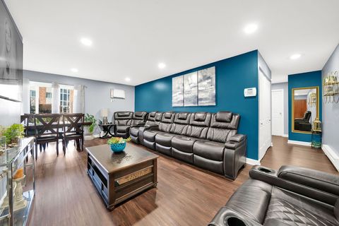 Tiny photo for 4112 W 98th Street #102, Oak Lawn, IL 60453 (MLS # 12572630)