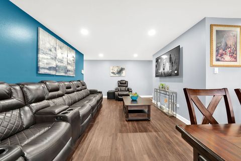 Tiny photo for 4112 W 98th Street #102, Oak Lawn, IL 60453 (MLS # 12572630)