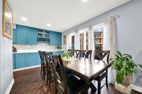 Tiny photo for 4112 W 98th Street #102, Oak Lawn, IL 60453 (MLS # 12572630)