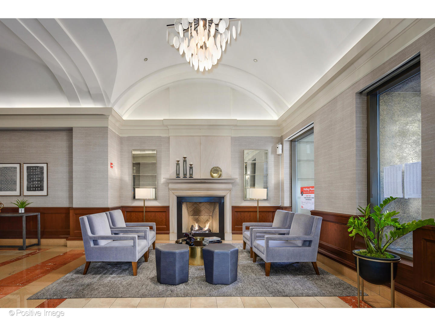 25 E Superior Street 3401