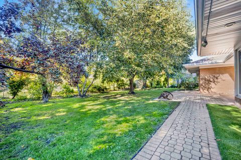 Tiny photo for 6444 N Knox Avenue, Lincolnwood, IL 60712 (MLS # 12527414)