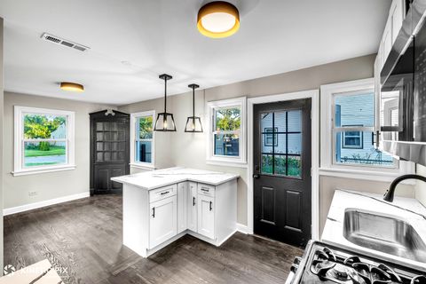 Tiny photo for 3041 W 113th Place, Merrionette Park, IL 60803 (MLS # 12494316)