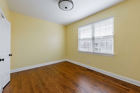 Tiny photo for 9409 GEORGETOWN Square, Orland Park, IL 60467 (MLS # 12628463)