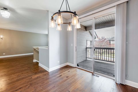 Tiny photo for 9409 GEORGETOWN Square, Orland Park, IL 60467 (MLS # 12628463)