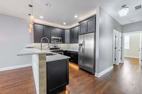 Tiny photo for 9409 GEORGETOWN Square, Orland Park, IL 60467 (MLS # 12628463)