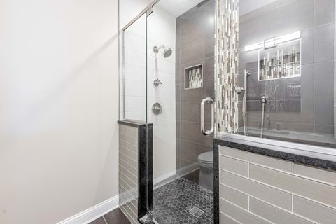 Tiny photo for 9409 GEORGETOWN Square, Orland Park, IL 60467 (MLS # 12628463)