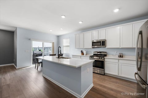 Tiny photo for 466 Comstock Road, South Elgin, IL 60177 (MLS # 12736890)
