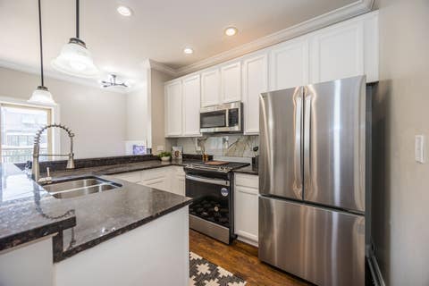 Tiny photo for 6651 S Drexel Avenue #1E, Chicago, IL 60637 (MLS # 12711975)