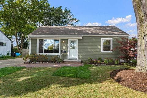 214 N Louis Street Mount Prospect IL 60056