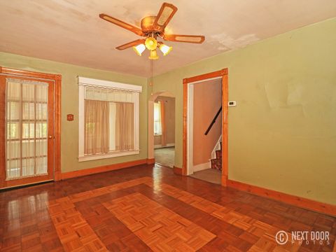 A home in JOLIET