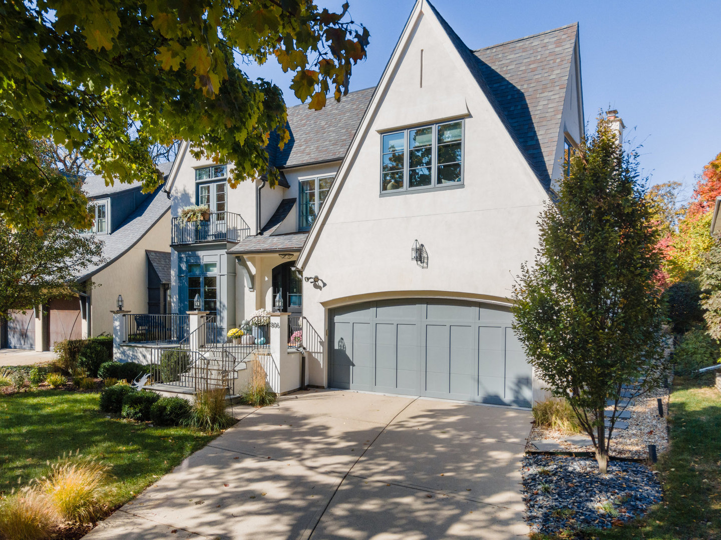 806 Randall Avenue