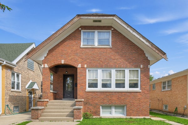 2645 N MOBILE AVE, CHICAGO, IL 60639 - Image cb9eb4e3644d34c32705facdcb4a249b/1366689013