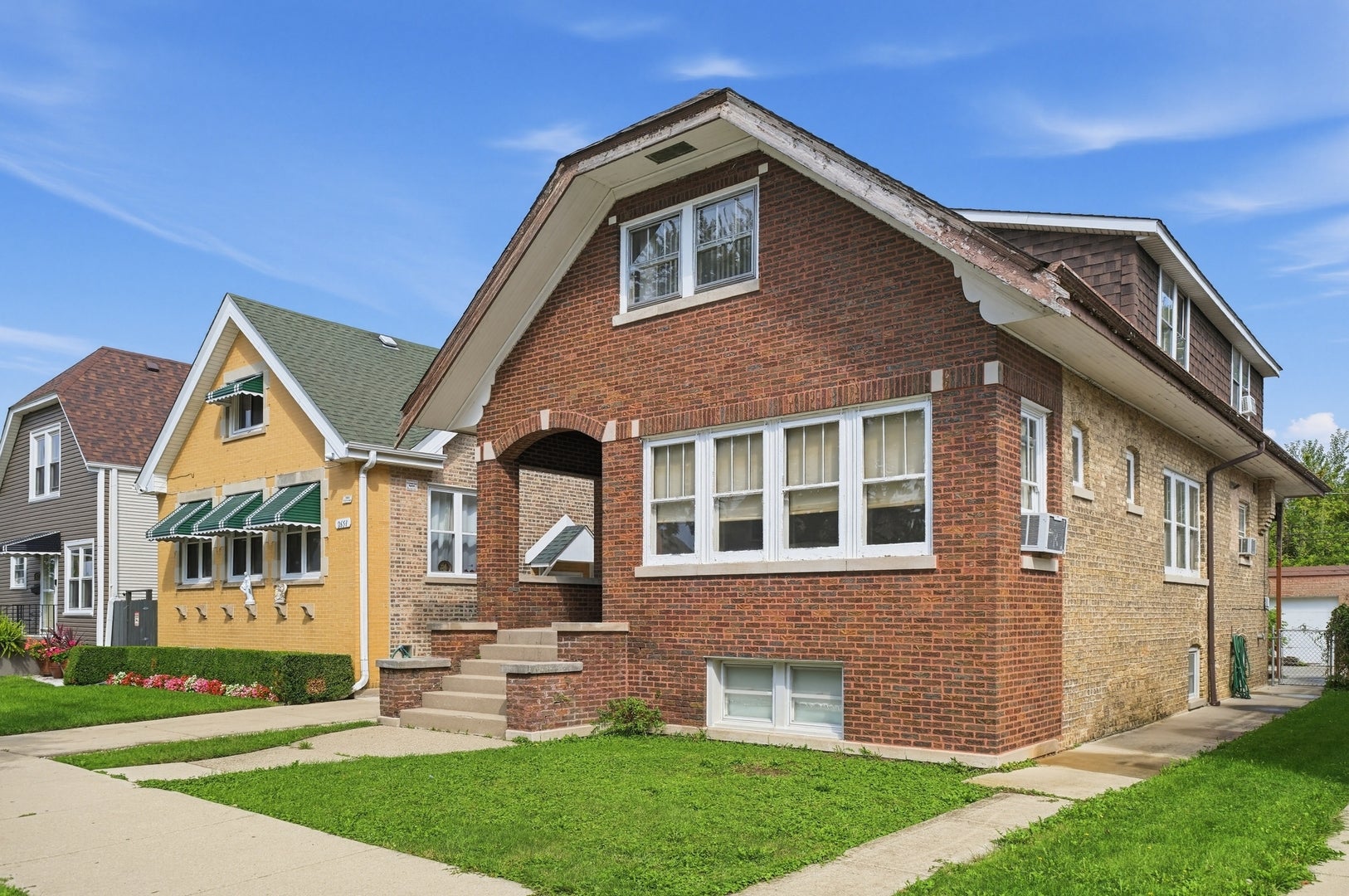2645 N Mobile Avenue