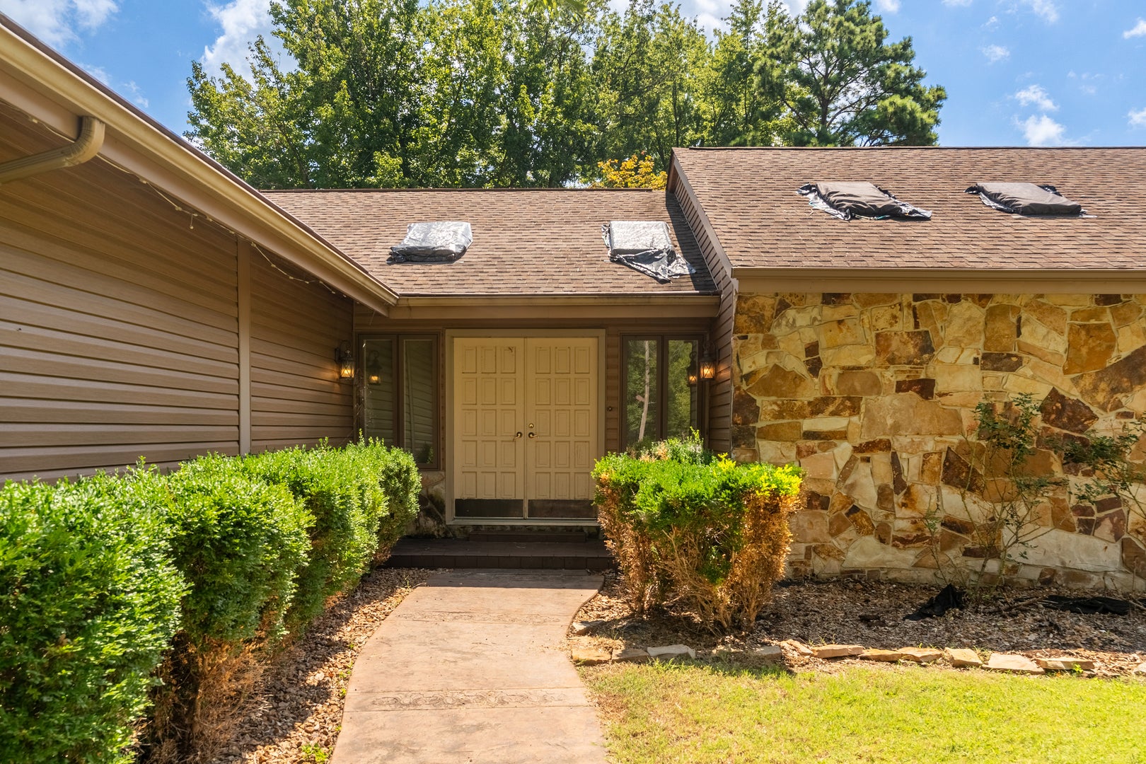 1109 Mockingbird Lane