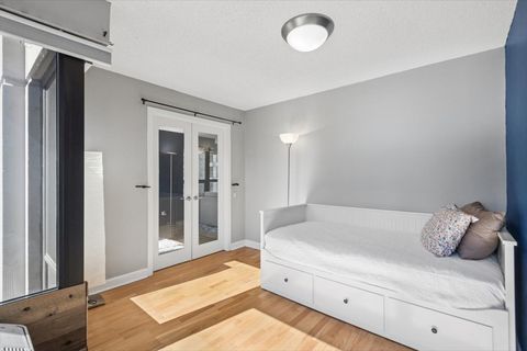 Tiny photo for 30 E Huron Street #2204, Chicago, IL 60611 (MLS # 12605130)