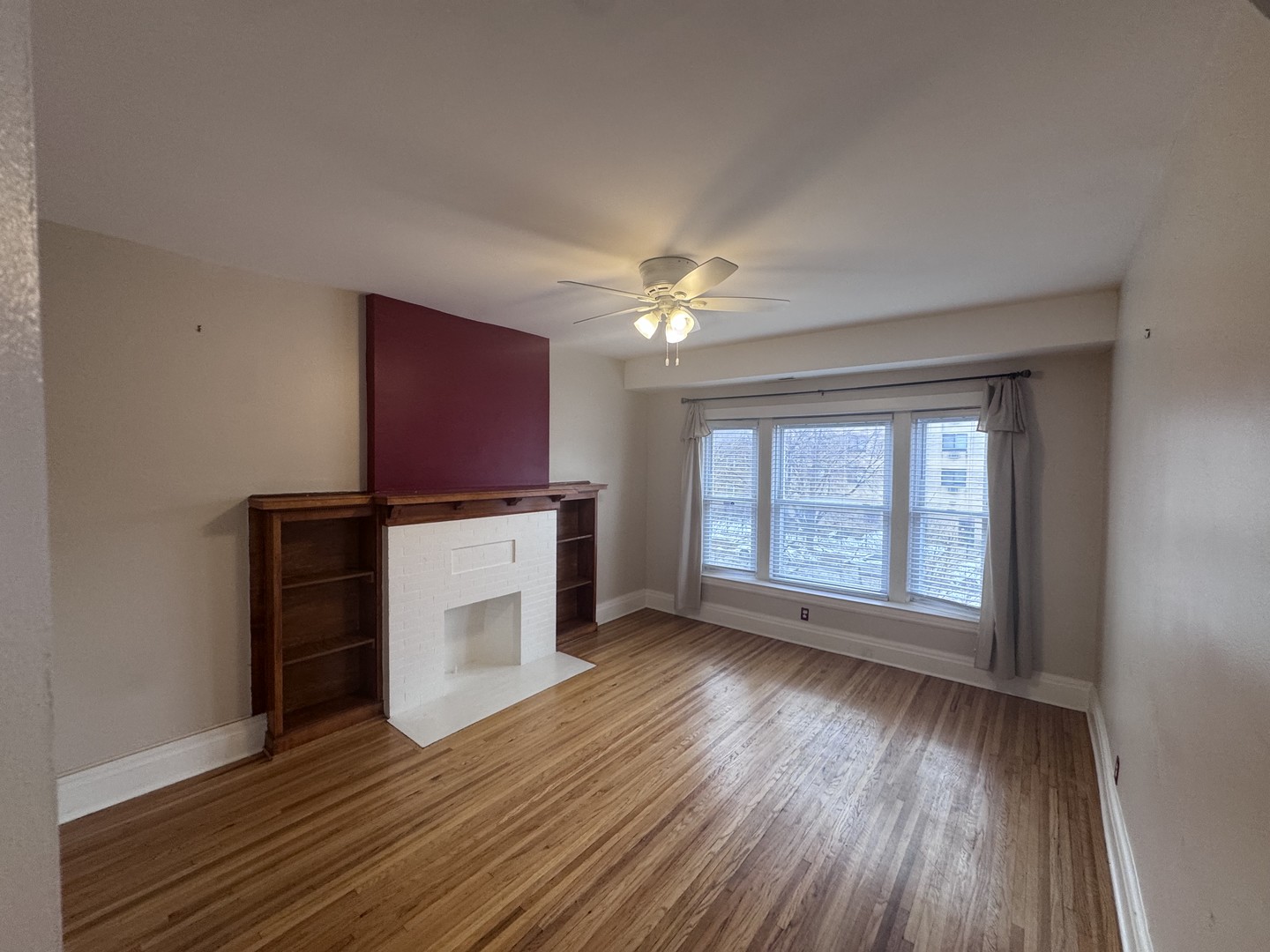 4358 W Washington Boulevard 203