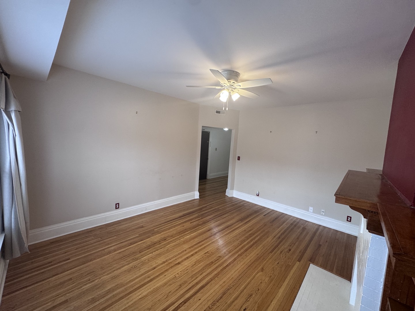 4358 W Washington Boulevard 203