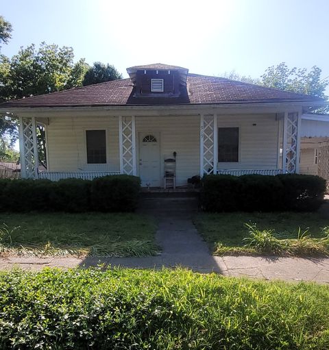 Photo of 919 N 7th Street, Murphysboro, IL 62966 (MLS # 12645610)