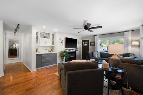 Tiny photo for 72 W Irving Park Road, Roselle, IL 60172 (MLS # 12759203)