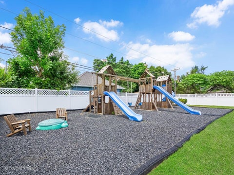 Tiny photo for 118 S Chandler Avenue, Elmhurst, IL 60126 (MLS # 12713716)