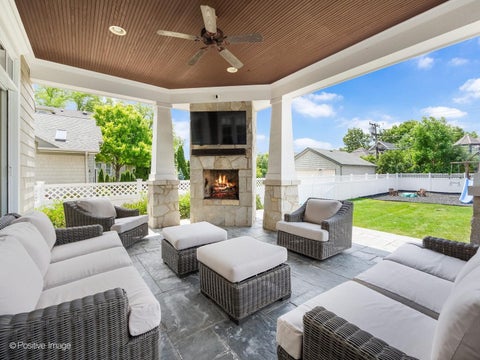 Tiny photo for 118 S Chandler Avenue, Elmhurst, IL 60126 (MLS # 12713716)