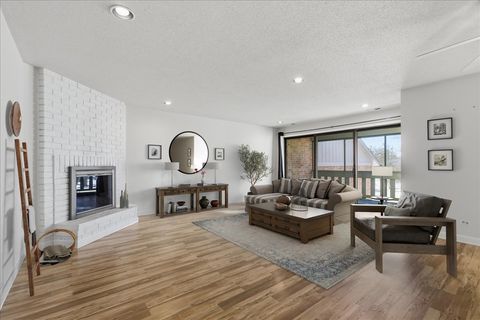 Tiny photo for 7711 W OAK RIDGE Court #2A, Palos Heights, IL 60463 (MLS # 12566912)