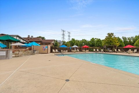 Tiny photo for 7711 W OAK RIDGE Court #2A, Palos Heights, IL 60463 (MLS # 12566912)