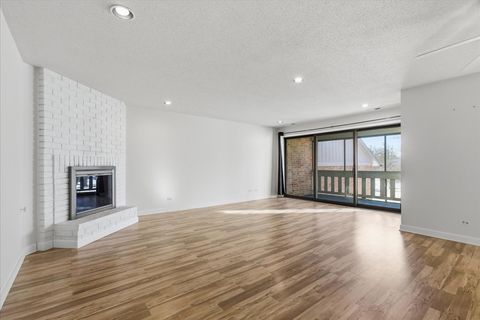 Tiny photo for 7711 W OAK RIDGE Court #2A, Palos Heights, IL 60463 (MLS # 12566912)