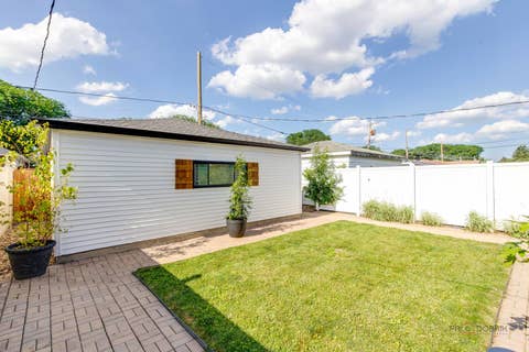 Tiny photo for 5748 W Eastwood Avenue, Chicago, IL 60630 (MLS # 12722777)