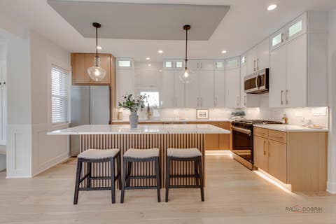 Tiny photo for 5748 W Eastwood Avenue, Chicago, IL 60630 (MLS # 12722777)