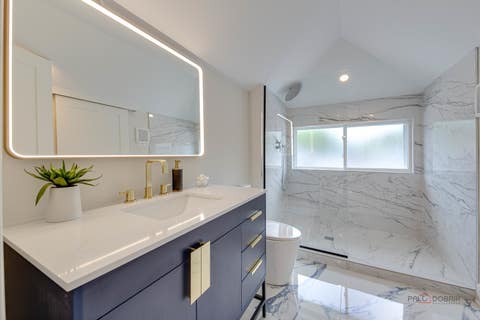 Tiny photo for 5748 W Eastwood Avenue, Chicago, IL 60630 (MLS # 12722777)
