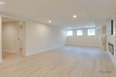 Tiny photo for 5748 W Eastwood Avenue, Chicago, IL 60630 (MLS # 12722777)