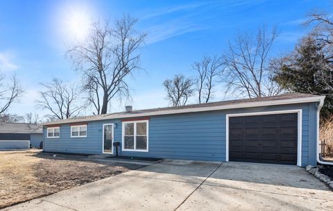 Photo of 40 Chatham Place, Montgomery, IL 60538 (MLS # 12571223)