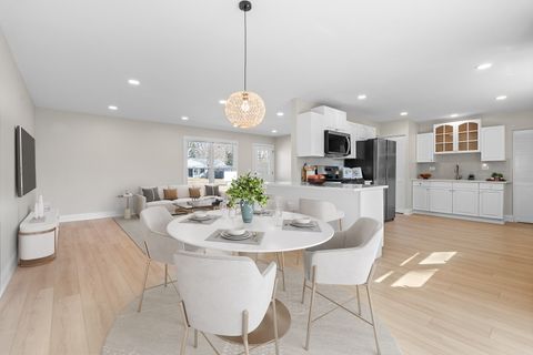 Tiny photo for 40 Chatham Place, Montgomery, IL 60538 (MLS # 12571223)