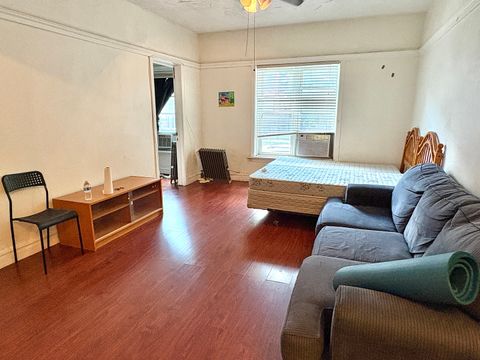 Tiny photo for 6103 S Ingleside Avenue #1, Chicago, IL 60637 (MLS # 12402124)