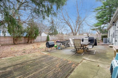 Tiny photo for 5220 Palm Street, McHenry, IL 60051 (MLS # 12544727)